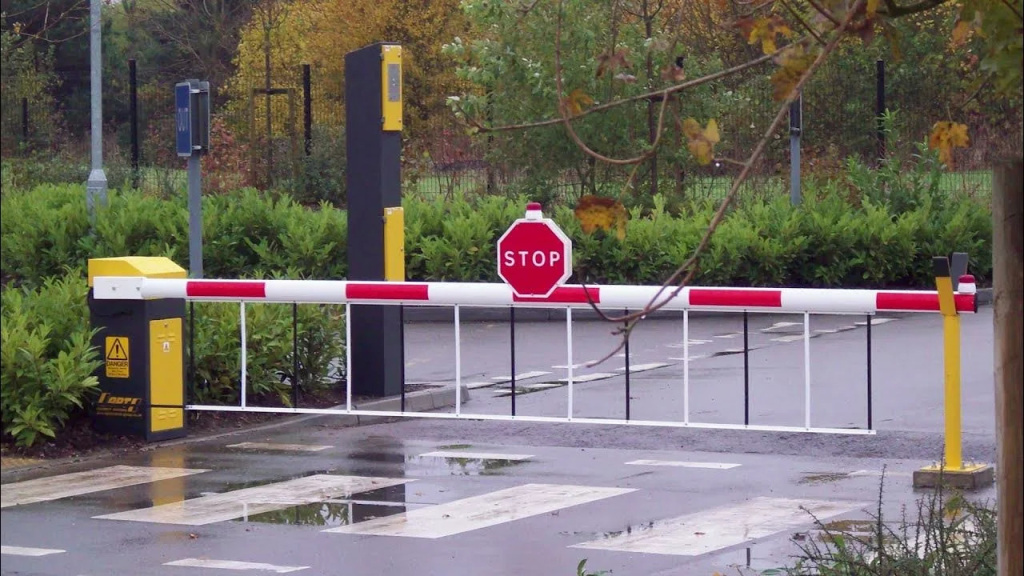 шлагбаум-со-шторкой.jpg шлагбаум-со-шторкой.jpg