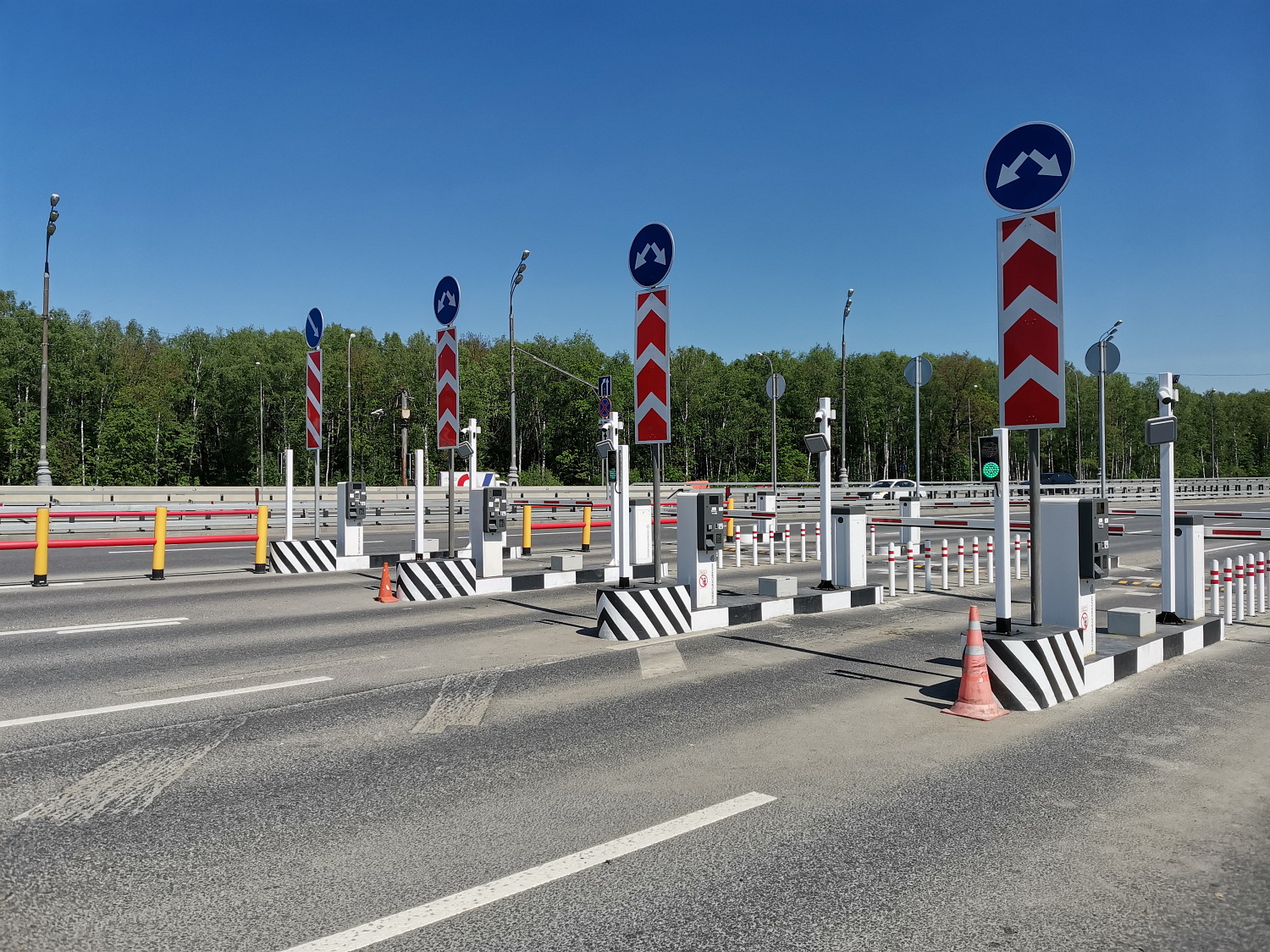 Завершены работы по модернизации парковочной системы международного аэропорта 